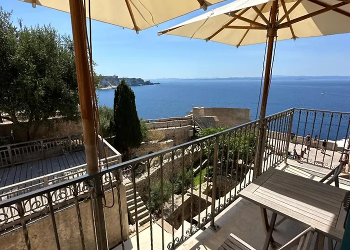 ホームステイ Entre Ciel Et