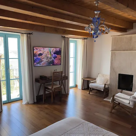 Entre Ciel Et Bonifacio (Corsica)