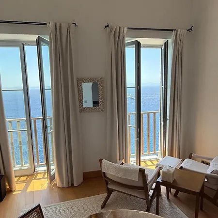 Entre Ciel Et ホームステイ ボニファシオ